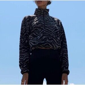 Aritzia TNA Polartec Fleece Half-zip Crop Jacket in Charcoal Zebra Print Size M